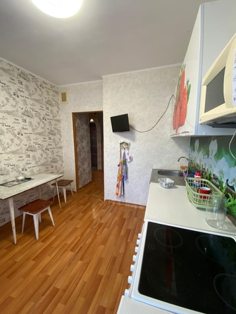 
  Сдам в аренду 1-комнатную квартиру, 40.6 м², Красноярск

. Фото 2.