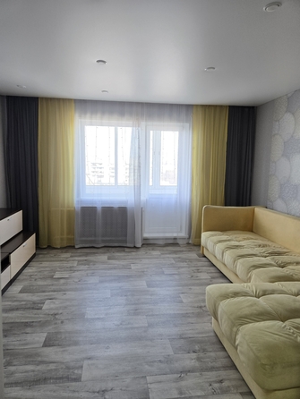 
  Продам 3-комн. квартиру, 65 м², Ульяновский пр-кт, д. 14
. Фото 3.