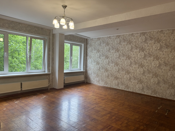 
  Продается 3-комн. квартира, 76 м², Семафорная ул, д. 251
. Фото 1.