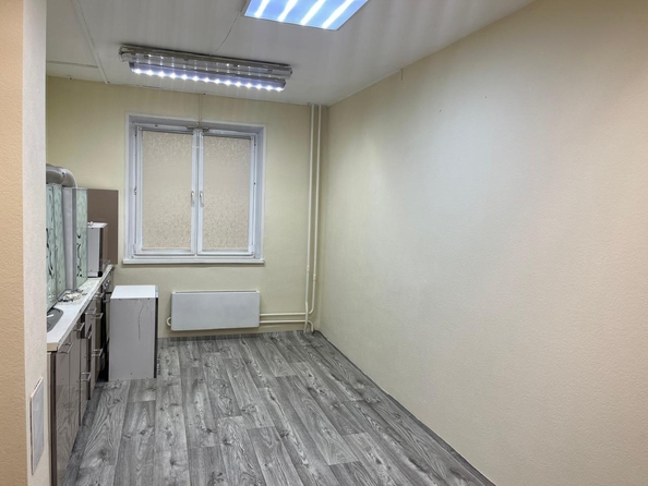 
  Продам 4-комн. квартиру, 131 м², Шумяцкого ул, д. 11
. Фото 13.