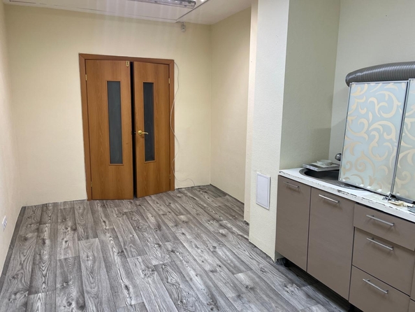 
  Продам 4-комн. квартиру, 131 м², Шумяцкого ул, д. 11
. Фото 14.