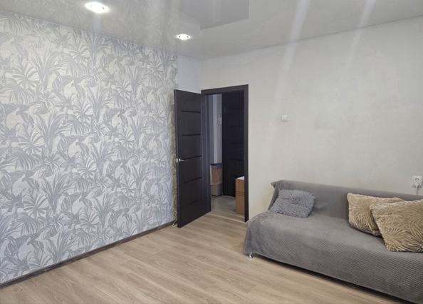 
  Продам 2-комн. квартиру, 43 м², Киренского ул, д. 122
. Фото 6.