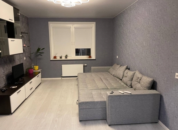 
  Сдам 1-комн. квартиру, 40 м², Алексеева ул, д. 48а
. Фото 1.