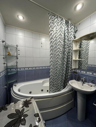 
  Продам 3-комн. квартиру, 69 м², Светлогорская ул, д. 27
. Фото 8.