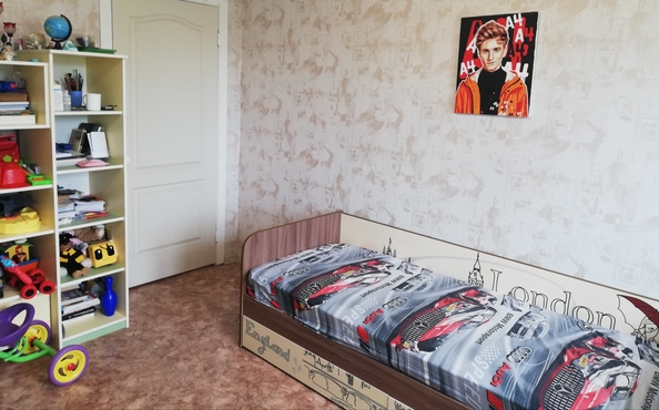 
  Продам 4-комн. квартиру, 82 м², 40 лет Победы ул, д. 33
. Фото 7.