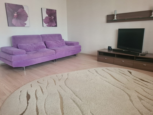 
  Сдам 3-комн. квартиру, 89 м², Алексеева ул, д. 29
. Фото 6.