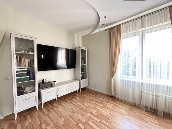 
  Продается 3-комн. квартира, 130 м², Киренского ул, д. 83
. Фото 5.