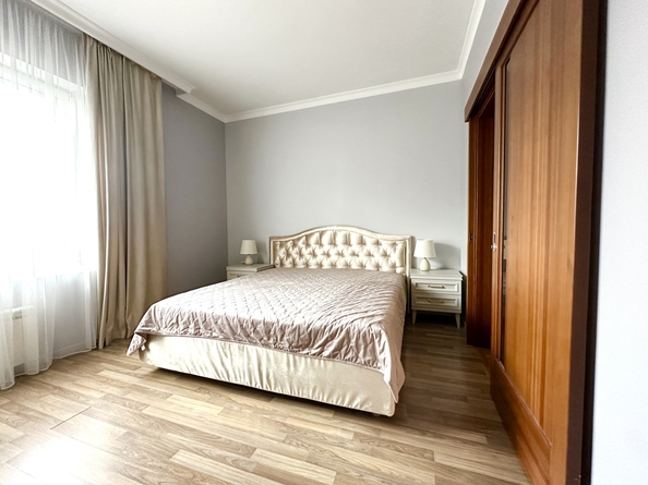 
  Продается 3-комн. квартира, 130 м², Киренского ул, д. 83
. Фото 10.