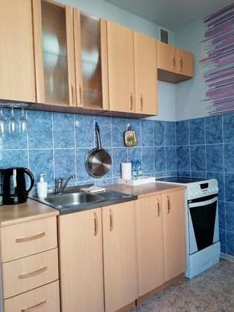 
  Сдам посуточно 1-комн. квартиру, 42 м², Авиаторов ул, д. 68
. Фото 5.