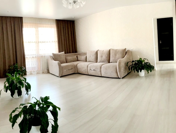 
  Продам 3-комн. квартиру, 71 м², Алексеева ул, д. 25
. Фото 9.