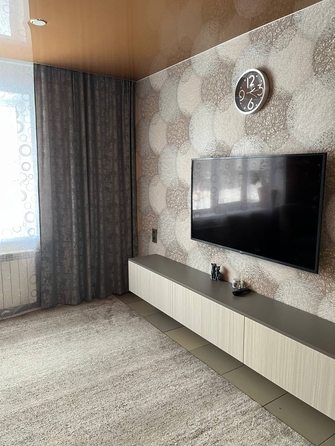 
  Продам 4-комн. квартиру, 81.3 м², Гвардейская ул, д. 8
. Фото 2.