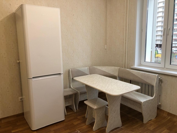 
  Сдам 1-комн. квартиру, 42 м², Карамзина ул, д. 14
. Фото 1.