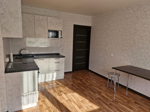 
  Сдам 1-комн. квартиру, 43 м², Калинина ул, д. 185
. Фото 7.