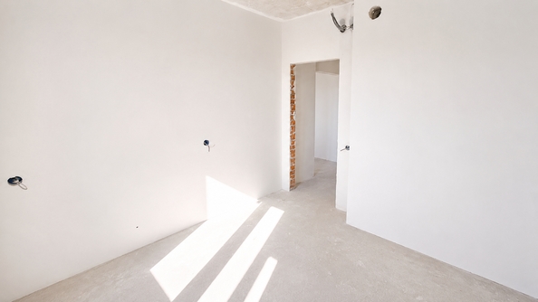 
  Продам 1-комн. квартиру 37.3 м², в ЖК Зеленая высотка на Калинина. Фото 4.