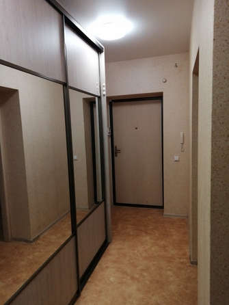 
  Продам 2-комн. квартиру 59 м², в ЖК Пять+, дом 2. Фото 2.