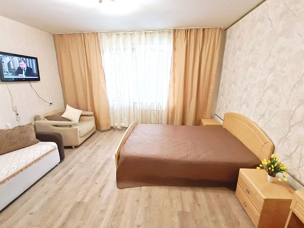 
  Сдам посуточно 1-комн. квартиру 35 м². Фото 1.