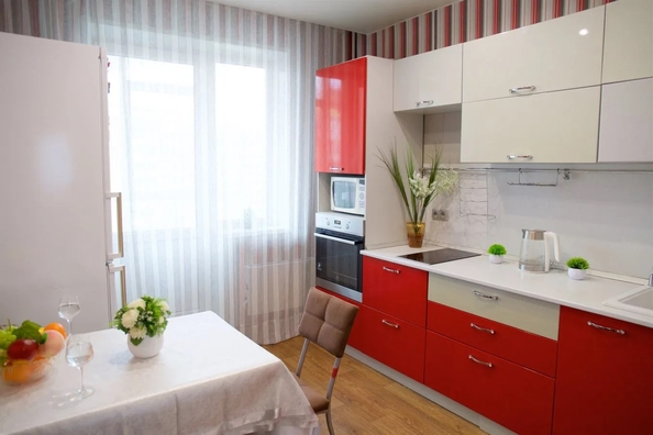 
  Сдам посуточно 2-комн. квартиру 60 м². Фото 1.