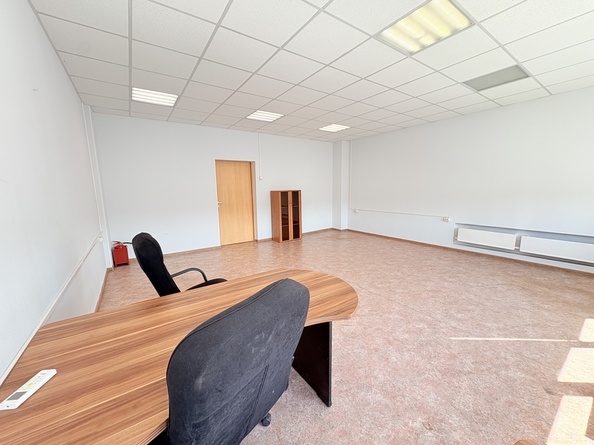 
  Сдается офис 36.9 м². Фото 2.