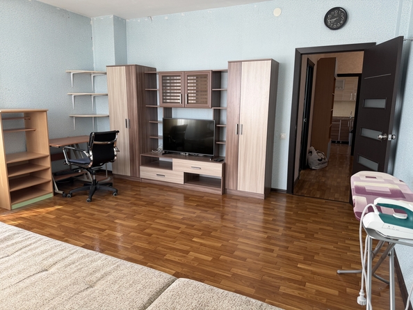 
  Продам 2-комн. квартиру 67 м². Фото 3.