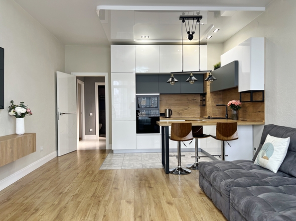 
  Продам 3-комн. квартиру 82.9 м², в ЖК Перья, дом 5. Фото 6.