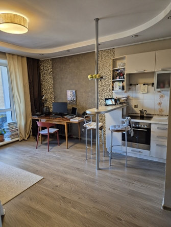 
  Продается 1-комн. квартира 50.4 м², в ЖК Толстого, 17. Фото 7.