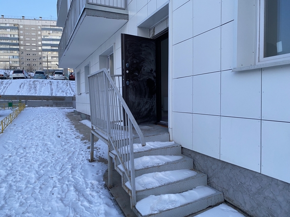 
  Продается универсальное помещение 199 м², в ЖК Солнечный, 3 мкр 7 квартал дом 7. Фото 6.