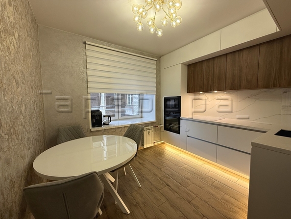 
  Продается 3-комн. квартира 76.7 м², в ЖК Южный берег, дом 5. Фото 8.
