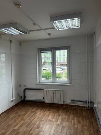 
  Продам универсальное помещение 116 м², в ЖК Зеленый городок, дом 8. Фото 11.