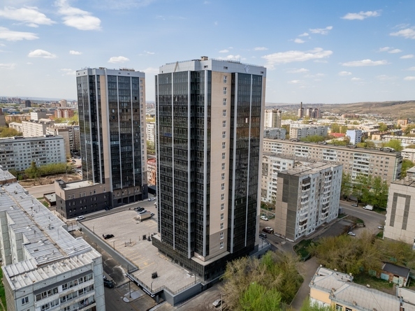 
  Продается 3-комн. квартира 124.6 м², в ЖК Кристалл, корпус 2. Фото 4.
