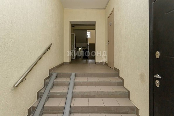 
   Продам 2-комнатную, 60 м², Змеиногорский тракт, 35А

. Фото 28.