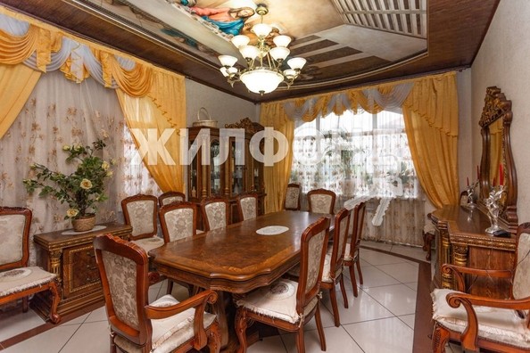 
   Продам дом, 480 м², Барнаул

. Фото 1.