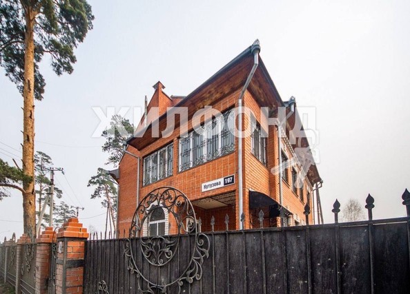 
   Продам дом, 408 м², Барнаул

. Фото 21.