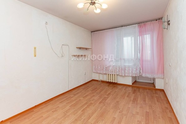
   Продам 2-комнатную, 74.9 м², Малахова ул, 89

. Фото 12.