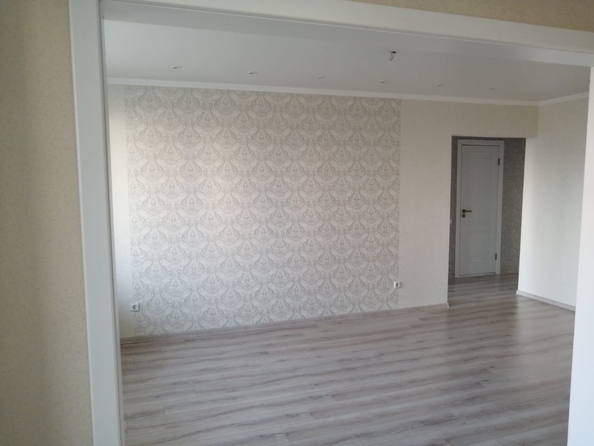 
   Продам 3-комнатную, 79.7 м², Взлетная ул, 105

. Фото 31.