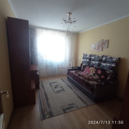 
   Продам 3-комнатную, 68 м², Взлетная ул, 45В

. Фото 2.