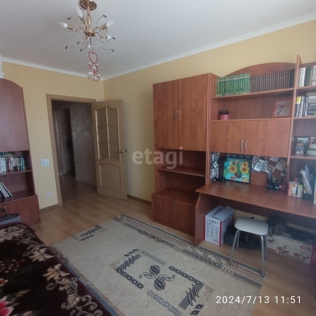 
   Продам 3-комнатную, 68 м², Взлетная ул, 45В

. Фото 3.