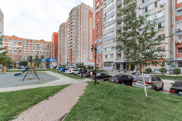 
   Продам 2-комнатную, 67.6 м², Попова ул, 150

. Фото 5.