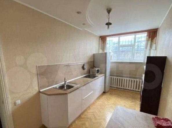 
   Продам 1-комнатную, 46.7 м², Короленко ул, 91

. Фото 5.