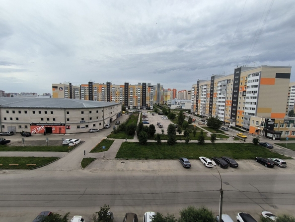 
   Продам 1-комнатную, 33.9 м², Взлетная ул, 36

. Фото 2.