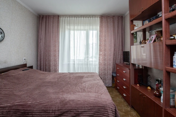 
   Продам 4-комнатную, 95.4 м², Чеглецова ул, 66

. Фото 1.