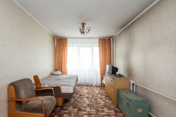 
   Продам 4-комнатную, 95.4 м², Чеглецова ул, 66

. Фото 4.