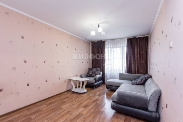 
   Продам 1-комнатную, 32.9 м², Малахова ул, 160

. Фото 5.