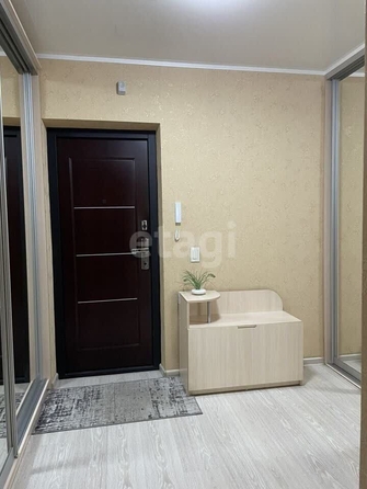 
   Продам 2-комнатную, 69.7 м², Малахова ул, 158

. Фото 4.