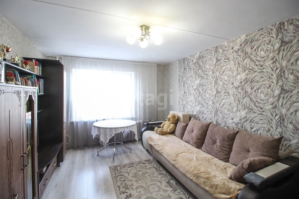 
   Продам 4-комнатную, 68 м², Антона Петрова ул, 216

. Фото 4.