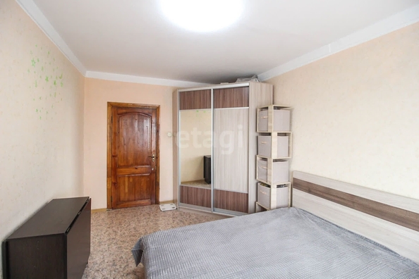 
   Продам 4-комнатную, 68 м², Антона Петрова ул, 216

. Фото 5.