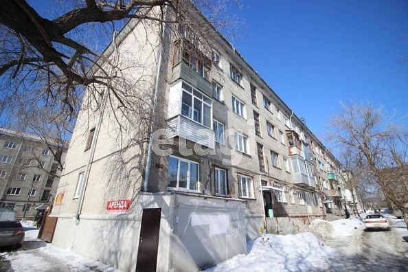 
   Продам 1-комнатную, 13 м², 40 лет Октября ул, 34А

. Фото 2.