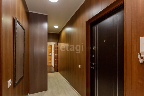 
   Продам 2-комнатную, 53.8 м², Змеиногорский тракт, 120/12

. Фото 3.