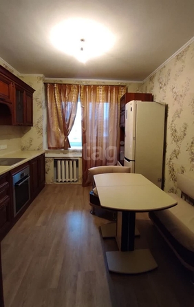 
   Продам 5-комнатную, 178.4 м², Молодежная ул, 62Б

. Фото 1.