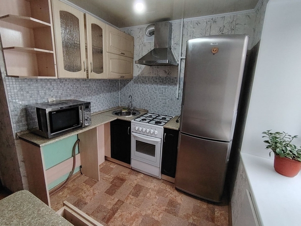 
   Продам 3-комнатную, 58 м², Георгия Исакова ул, 243/53

. Фото 5.