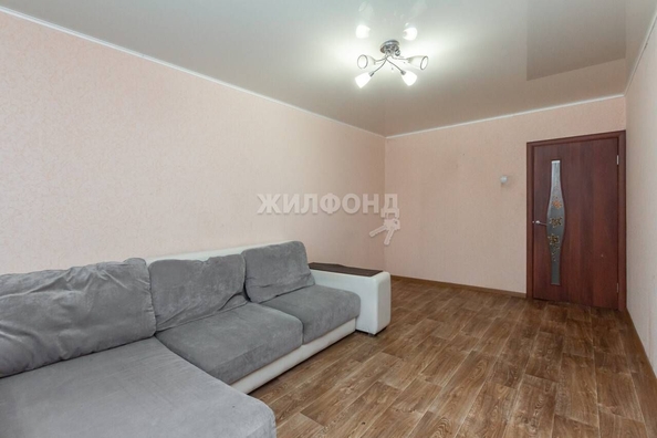 
   Продам 2-комнатную, 48.2 м², Антона Петрова ул, 186

. Фото 5.